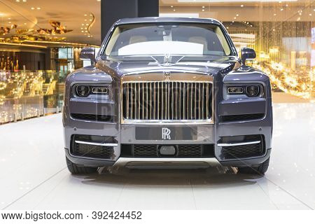 Bangkok Thailand :- Oct 31, 2020 :- Rolls-royce Car Show For Sale At Show Room Bangkok Thailand
