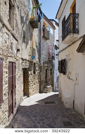 Steegje. Valsinni. Basilicata. Italië.