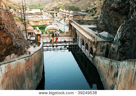Monkey temple Galwar Bagh i Jaipur, Indien