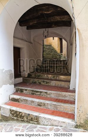 Steegje. Valsinni. Basilicata. Italië.