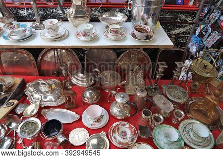 London, Uk - July 13, 2019: Antique Tableware Stall At Portobello Road Market In Notting Hill Distri