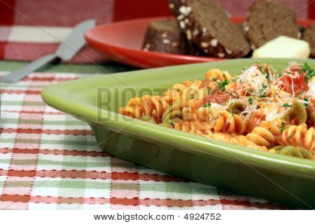 Udsøgt Pasta med friske tomater Sauce