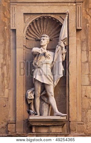 Michele Di Lando Statue