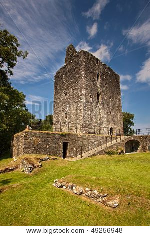 Cardoness Castle