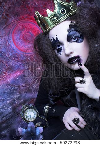 Mad queen.