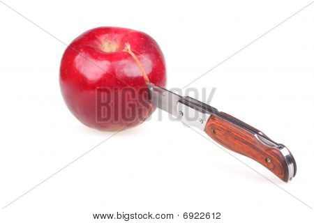 Apple työntövoima veitsellä. Lähikuva.