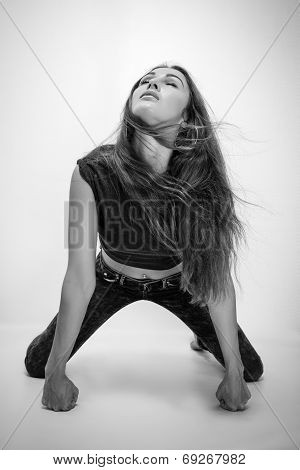 Girl Is On All Fours