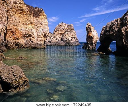 Rocky inlet, Ponta da Piedade.