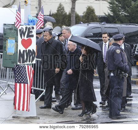 Mayor & Police Commissioner arrive