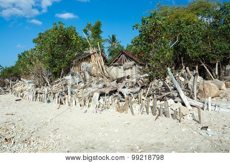 Indonesian House - Shack On Beach