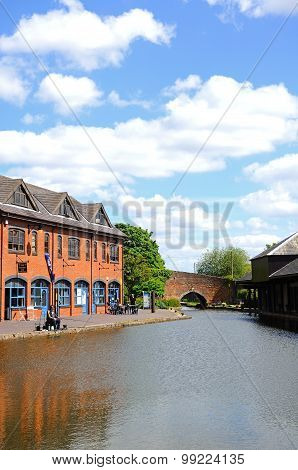 Coventry Canal Basin.