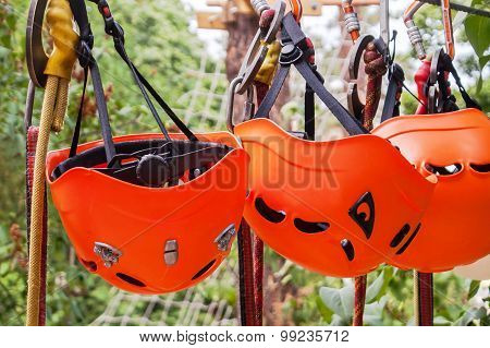 orange helmet