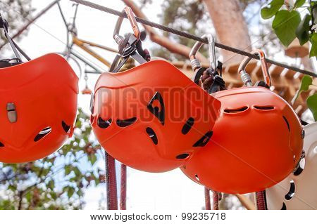 orange helmet