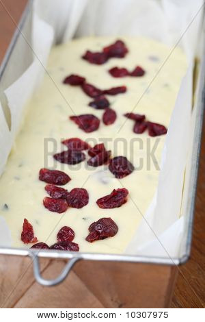 Fazer pão de abobrinha com cranberries