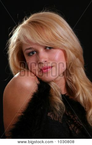 Modell Kiba Elena