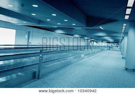 Aeropuerto de embarque puerta roulant