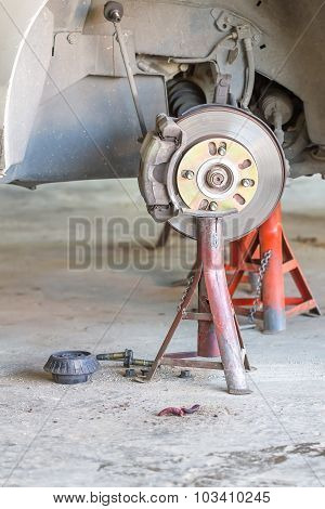 Front Disk Brake On Car