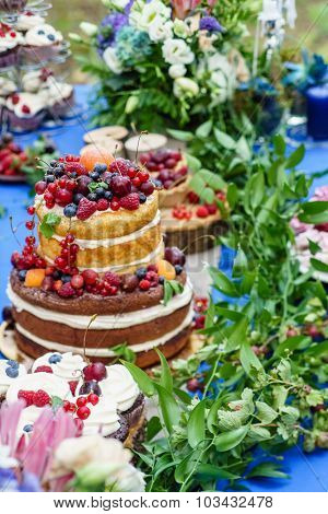 naked wedding cake