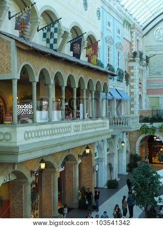 Mercato Shopping Mall in Dubai, UAE