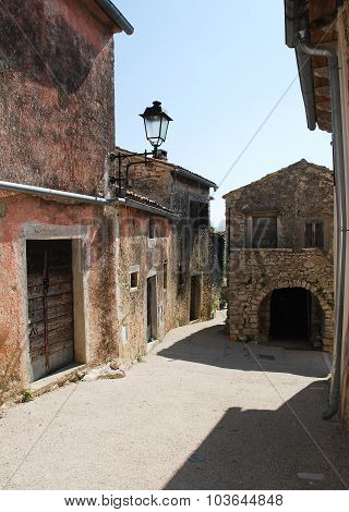 Street In Pican