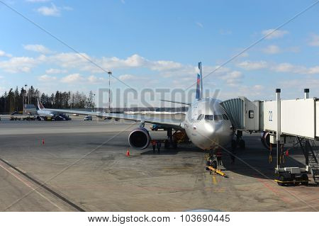 MOSCOW, RUSSIA - MARCH 31, 2011: Aeroflot aircraft docked in Sheremetyevo airport. Aeroflot, is the flag carrier and largest airline of the Russian Federation