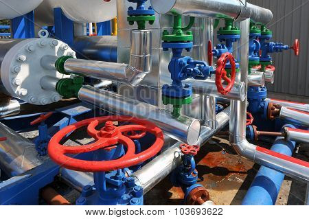 Handle gate valve with steel pipe
