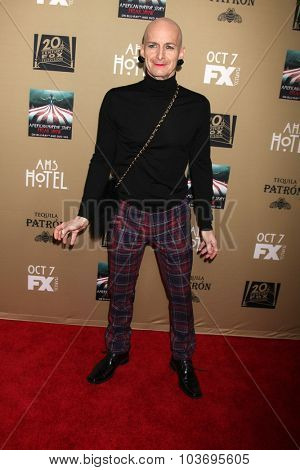 LOS ANGELES - OCT 3:  Denis O'Hare at the 