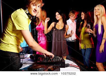 Clubbing