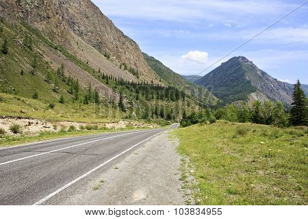 Beautiful Chuysky Trakt in Altai Mountains.