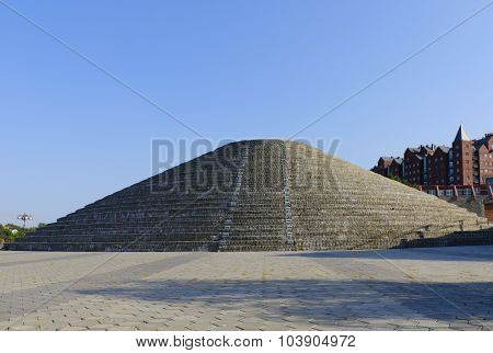 The Empty Pedestal