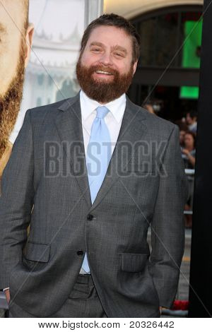 LOS ANGELES - 19 de mayo: Zach Galifianakis llegando en el estreno de 