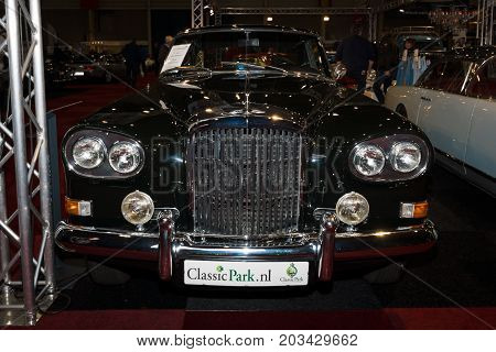 MAASTRICHT NETHERLANDS - JANUARY 08 2015: Full-size luxury car Bentley S3 Continental. International Exhibition InterClassics & Topmobiel 2015