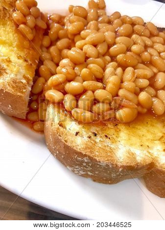 Baked beans on thick sliced white toast
