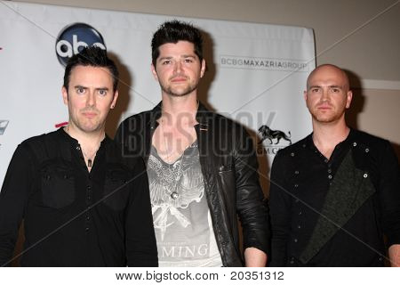 LAS VEGAS - 22 maja: Glen Power, Danny O'Donoghue, Mark Sheehan zespołu The Script w prasie 