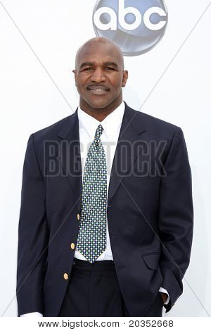 LAS VEGAS - 22 maj: Evander Holyfield ankommer til 2011 Billboard Music Awards på MGM Grand Gard