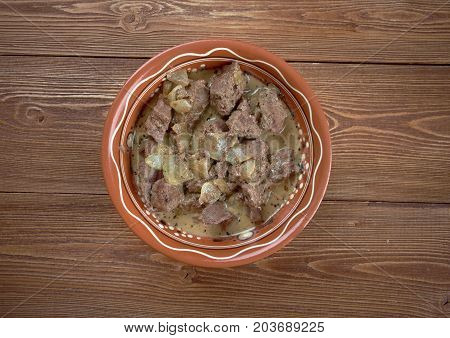 qovurma - roasted meat and liver , close up