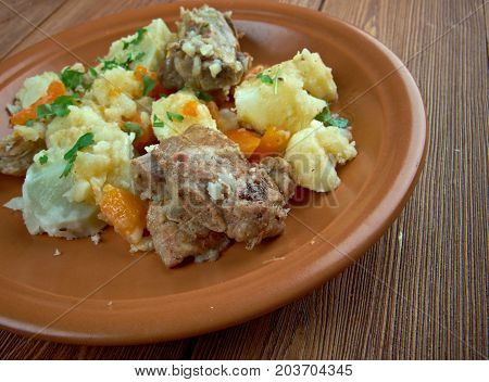 Tatws Pum Munud
