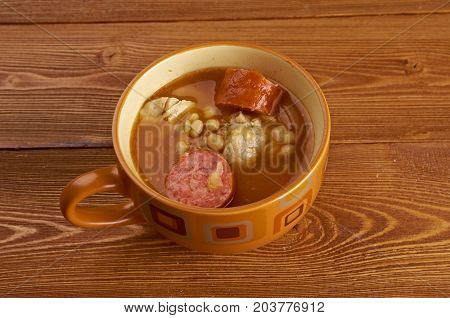 Fabada Asturiana,