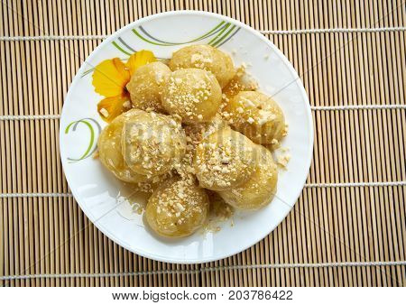 Loukoumades