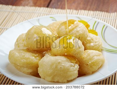 Loukoumades