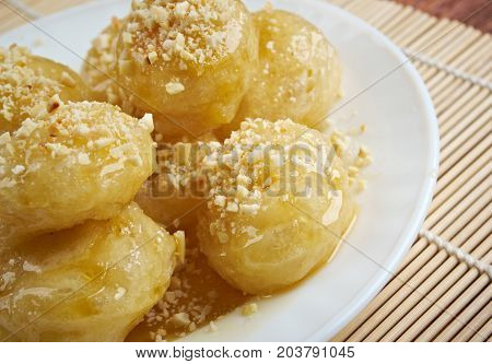 Loukoumades
