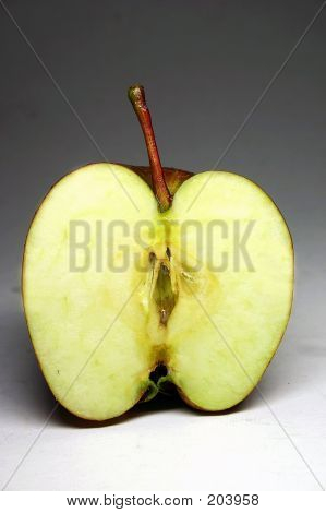 Skåret æble