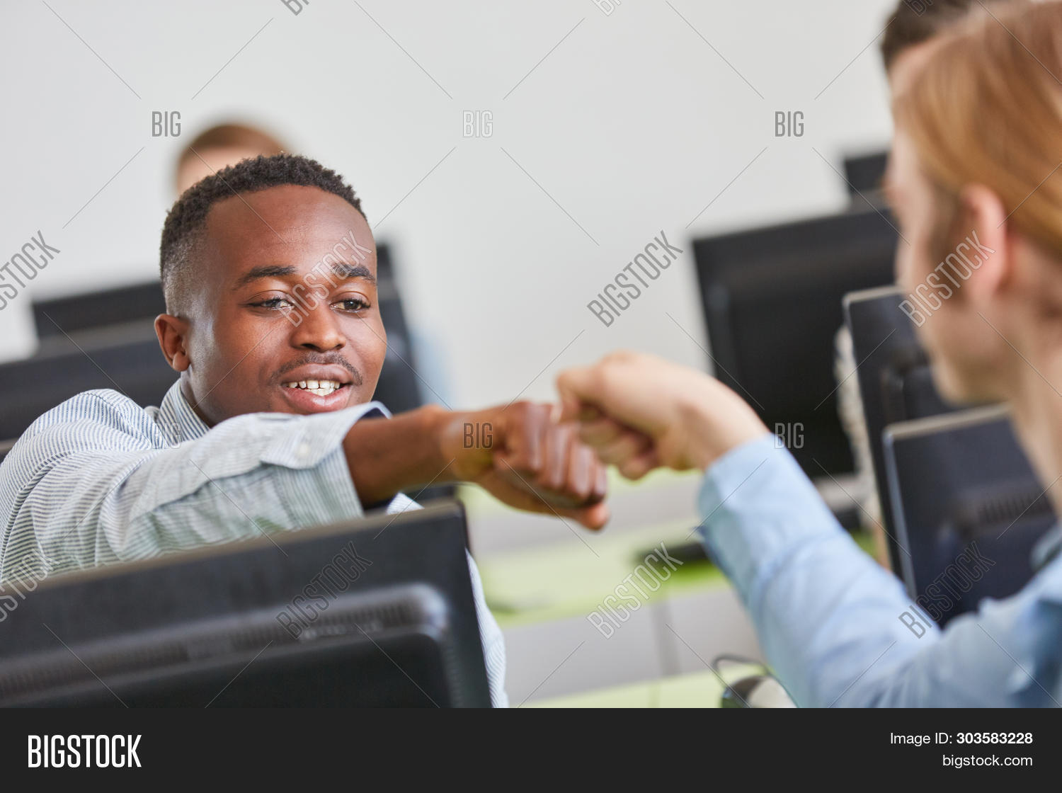 Марио. Cool course. Команда дизайнеров фото. Designers team. Cool course.