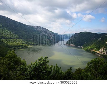 Danube Canyon Between Serbia And Romania - Kazan Gorge - Cazanele Dunarii.