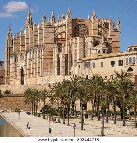 Palma De Mallorca, Spain - March 24, 2019 : End View Of The Famous Gothic Cathedral Santa Maria La S