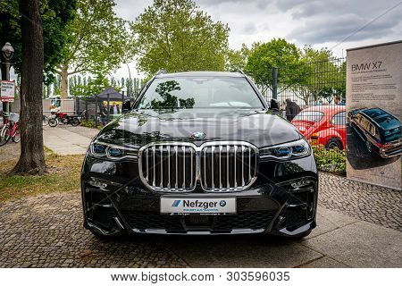 Berlin - May 11, 2019: Full-size Luxury Suv Bmw X7 Xdrive40i. 32th Berlin-brandenburg Oldtimer Day.