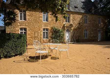 Eyrignac, France - September 2, 2018:  The Manor Of Artaban In The Picturesque Jardins Du Manoir D E