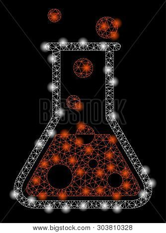 Bright Mesh Boiling Liquid With Glare Effect. Abstract Illuminated Model Of Boiling Liquid Icon. Shi
