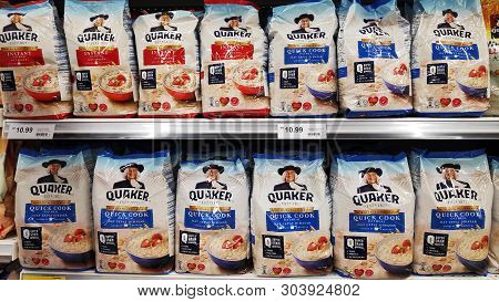 Johor Bahru, Malaysia- 25 May, 2019: Quaker Brand Oat Meal Sold On Local Market In Johor Bahru, Mala