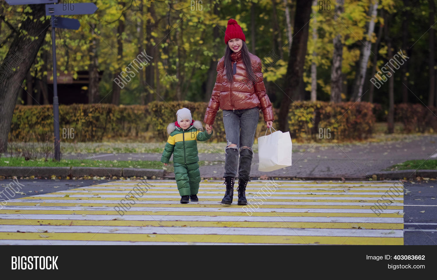 Mother Little Child Image & Photo (Free Trial) Bigstock